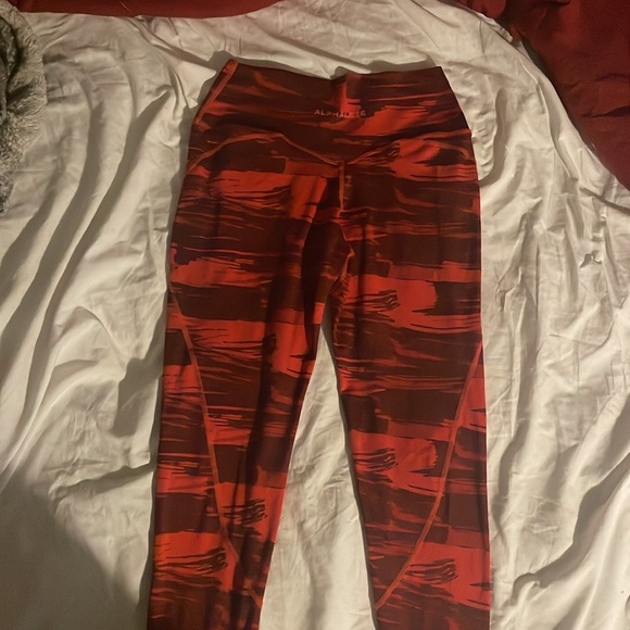 Alphalete Size Medium Leggings - Picture 3 of 3